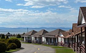 Motel Au Fleuve D'Argent